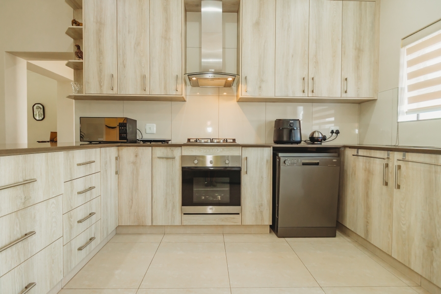 3 Bedroom Property for Sale in Kraaibosch Country Estate Western Cape